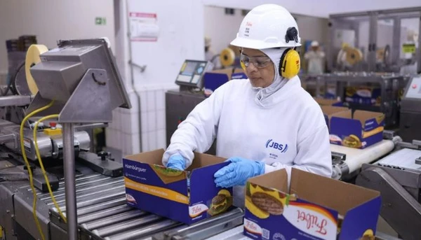 JBS abre quase 100 vagas de emprego no Pará com oportunidades em quatro cidades