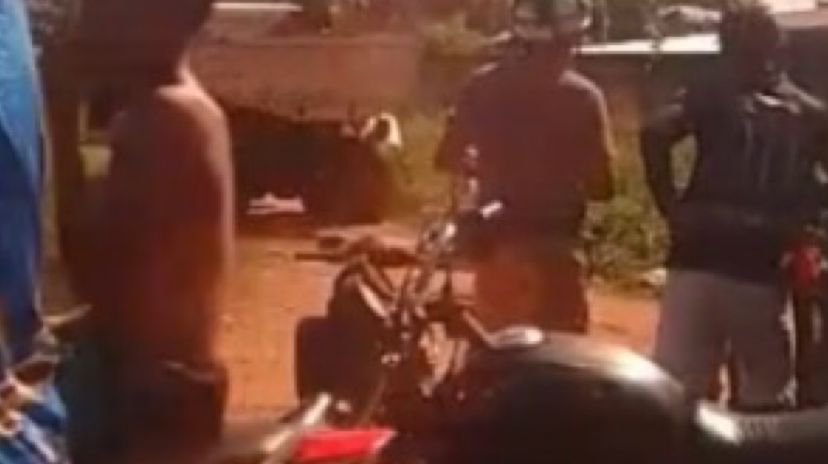 Um motociclista morreu após colidir com uma caçamba em uma via do município de Cametá, no nordeste paraense.