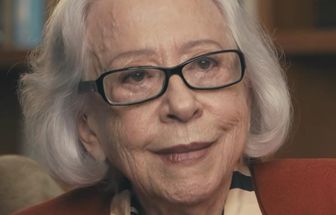 Fernanda Montenegro pede a Nunes que suspenda despejo do teatro Contêiner
