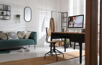 4 dicas para integrar o home office à sala de estar