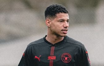Remo acerta contratação de atacante formado na base do Vasco