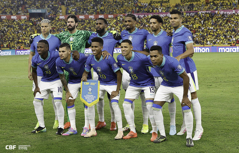 Brasil encara o Paraguai por uma vaga no Mundial - 