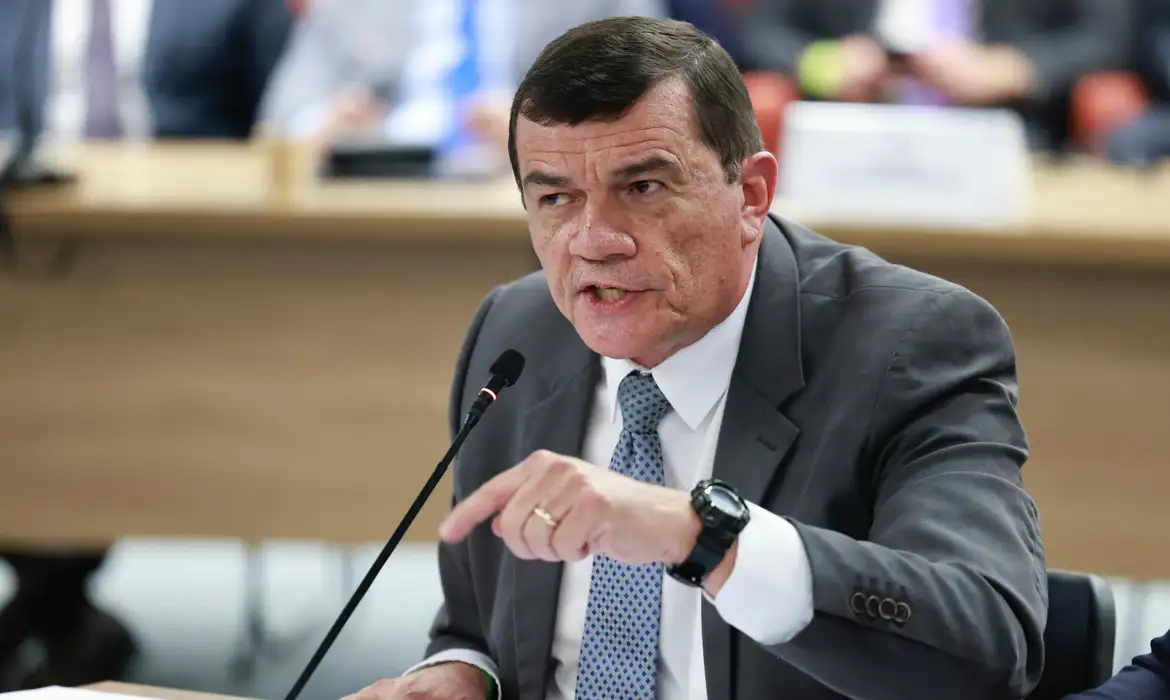 Imagem - Ex-ministro diz que alertou Bolsonaro sobre gravidade de golpe