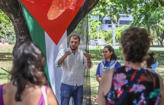 Israel decide deportar ativista brasileiro Thiago Ávila que iniciou greve de fome