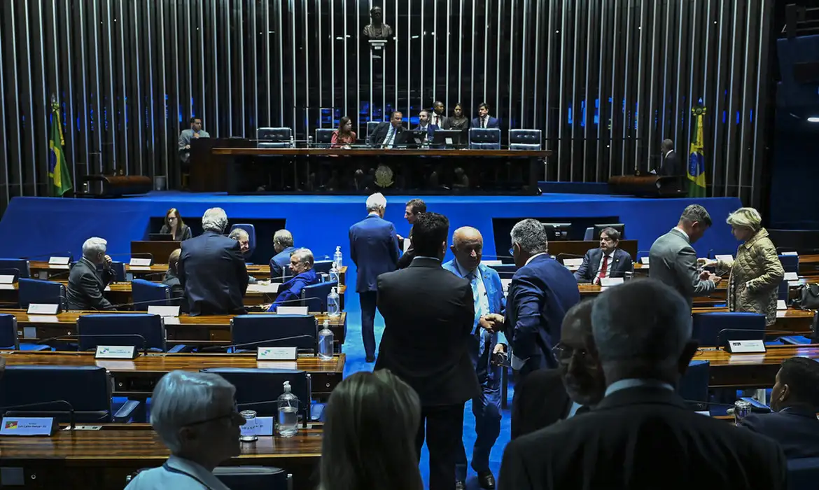 Imagem - Senado aprova projeto que torna homicídio em escola crime hediondo