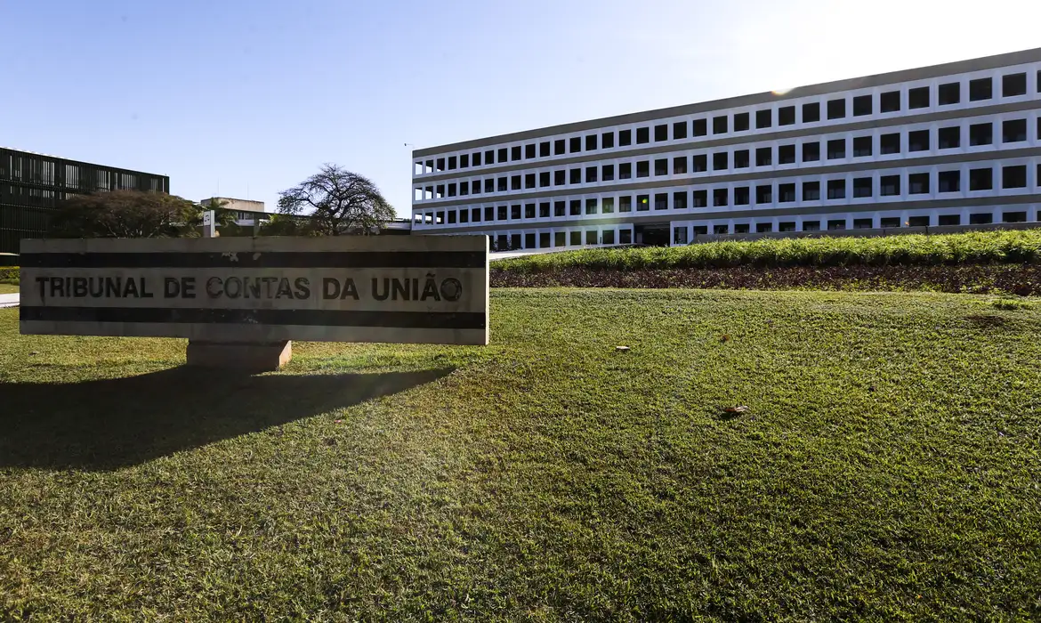 Imagem - Tribunal de contas da União aprova com ressalvas as contas do governo Lula de 2024