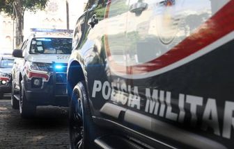 Menina de 6 anos liga para PM para denunciar agressão contra mãe
