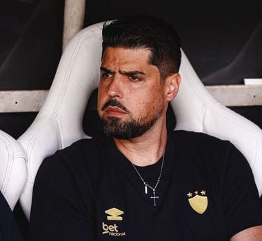 Imagem - Remo se aproxima de acordo com Antônio Oliveira e treinador deve assistir ao jogo contra o Athletico-PR
