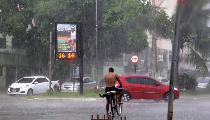 (Previsão do tempo aponta possibilidade de chuva na noite de hoje, em Belém; confira)
