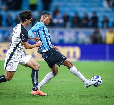 Imagem - Grêmio e Corinthians empatam em jogo movimentado e seguem colados no Brasileirão
