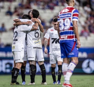 Imagem - Santos vence Fortaleza nos acréscimos e deixa a zona de rebaixamento