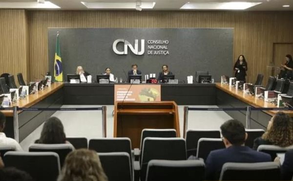 CNJ afasta magistrada por venda de sentença e atuação de ‘gabinete paralelo’ com filho no TJ-BA