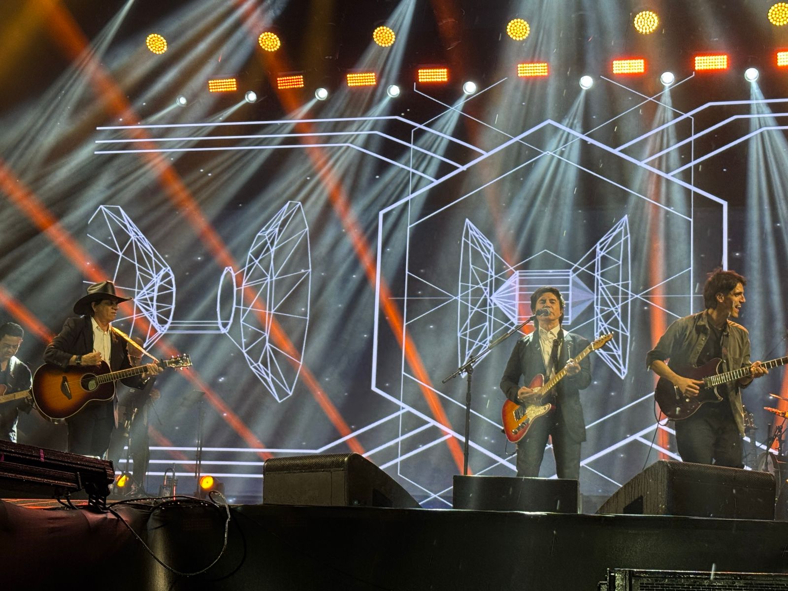 Imagem - Com shows de Viviane Batidão, Chitãozinho e Xororó e Xand Avião, 2° dia do Parárraiá esquentou a noite junina em Belém