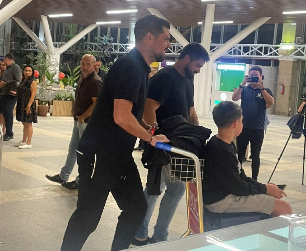 Antônio Oliviera desembarcou em Belém - 