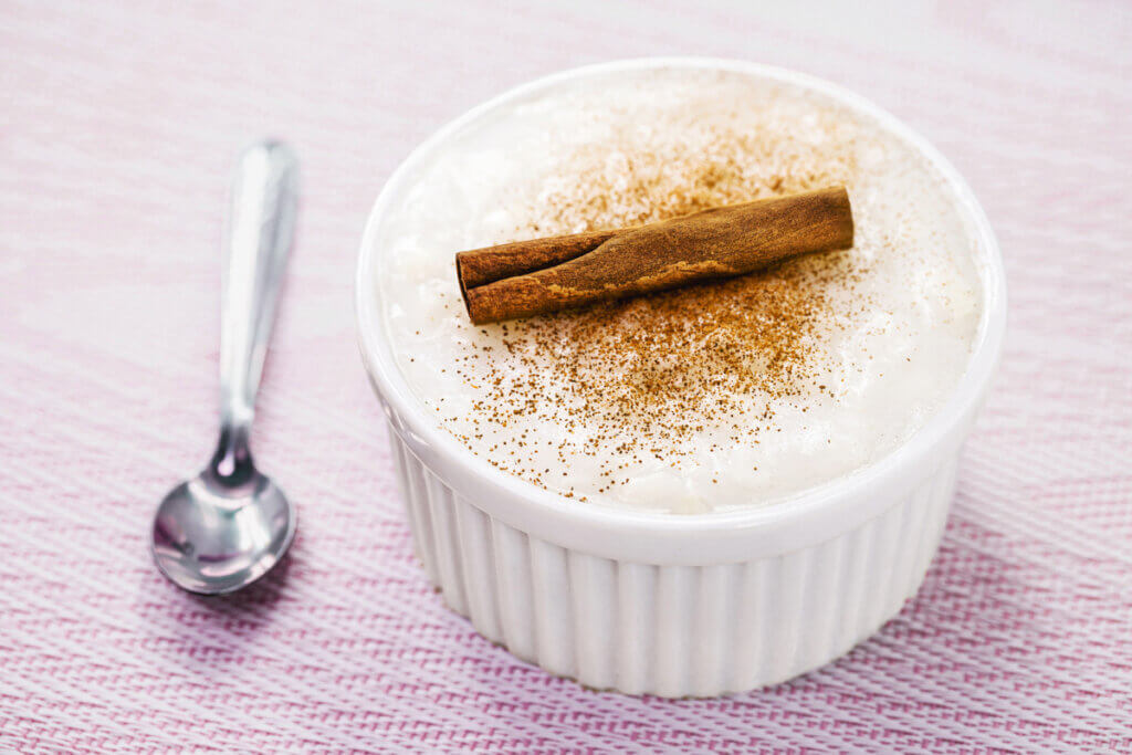 Arroz-doce com leite de coco (Imagem: RHJPhtotos | Shutterstock)