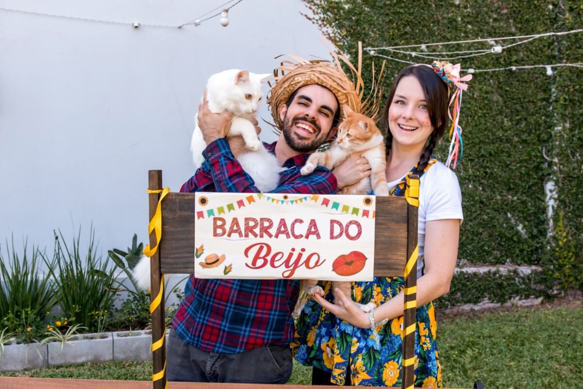 Imagem - 5 cuidados com os animais de estimação nas festas juninas