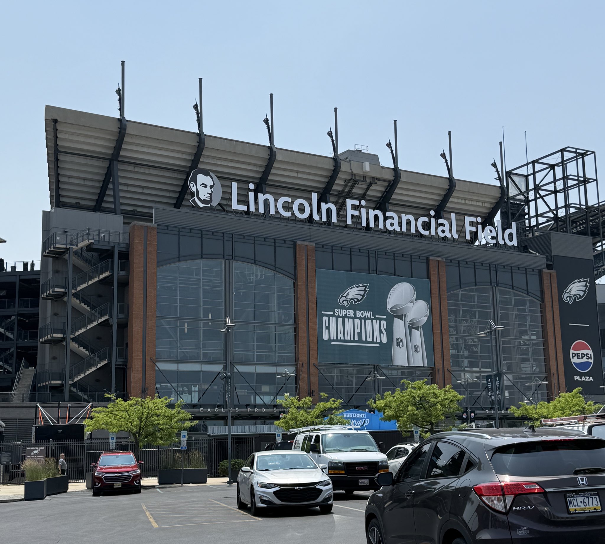 Equipes se enfrentam no Lincoln Financial Field - 