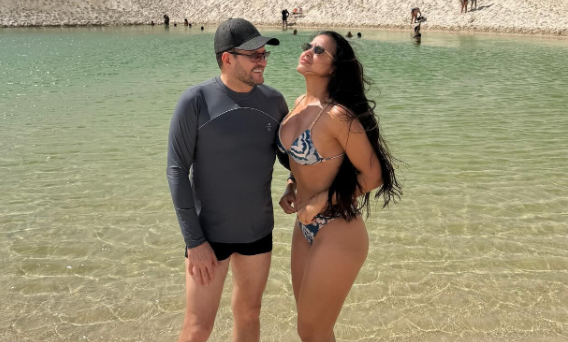 Ximbinha, 51, e a esposa, Karen Kethlen, 37.