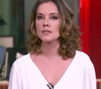 Imagem - Natuza Nery leva pancada na cabeça durante expediente e é hospitalizada