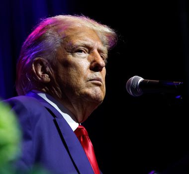 Imagem - Trump ordena que líder supremo do Irã se renda: 'paciência se esgotando'