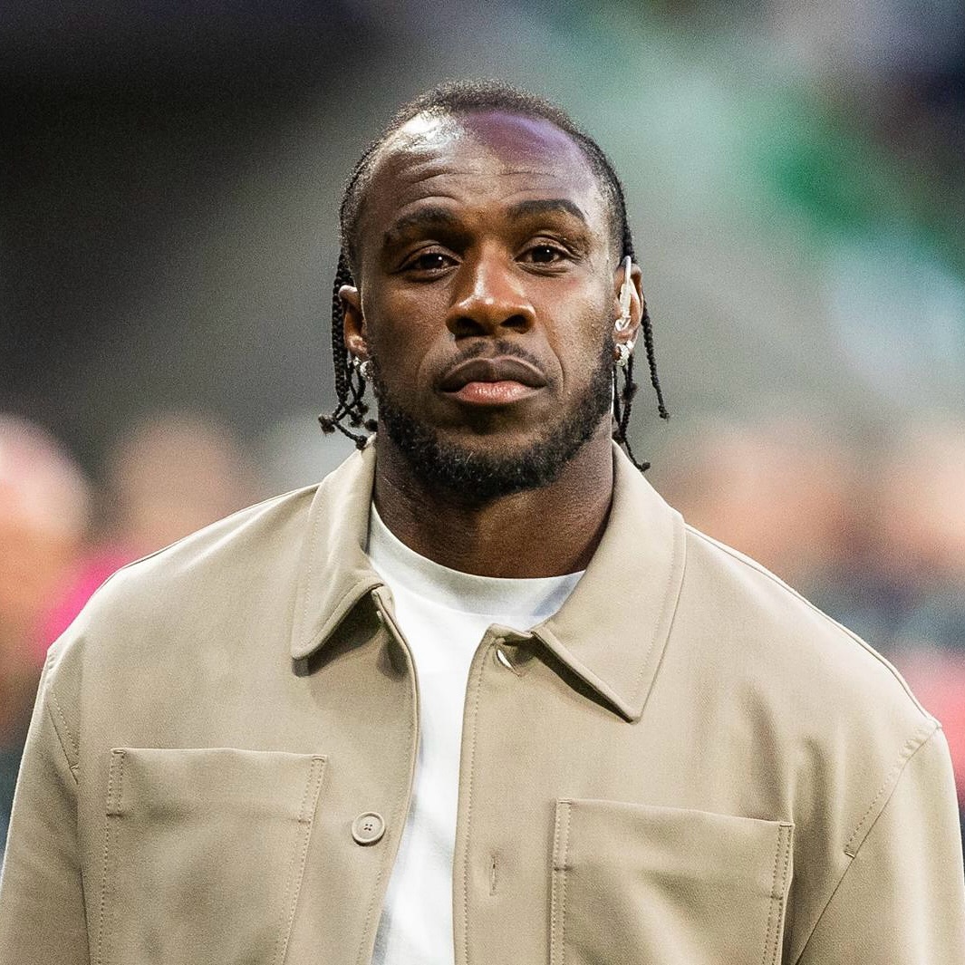 Imagem - Após grave acidente de carro, Michail Antonio volta aos gramados e é convocado pela Jamaica para a Copa Ouro