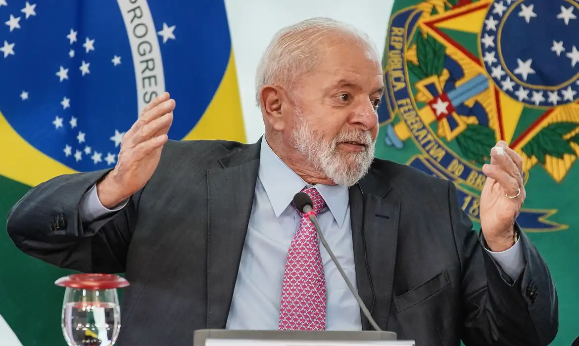 Imagem - Não há necessidade de existir o G7, diz Lula ao chegar à cúpula no Canadá
