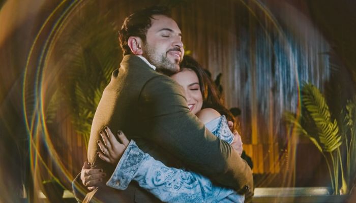 Imagem - O Norte tem voz! Paraense Luísa Araújo estreia carreira musical nacional em parceria com Henrique Casttro no novo hit ‘Sentimento Bobo’
