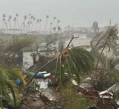 Imagem - Furacão Erick avança e ameaça costa sul do México com ventos destrutivos