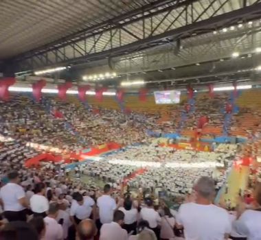 Imagem - Solenidade de Corpus Christi reúne milhares de fiéis no Mangueirinho, em Belém; assista