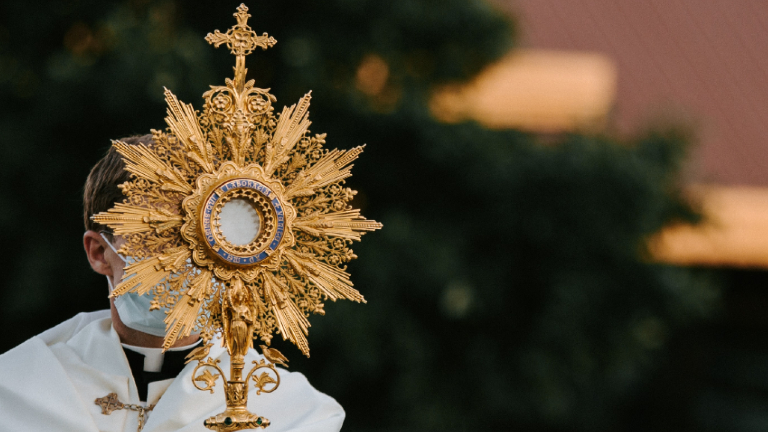 Celebração de Corpus Christi acontece nesta quinta-feira (19)