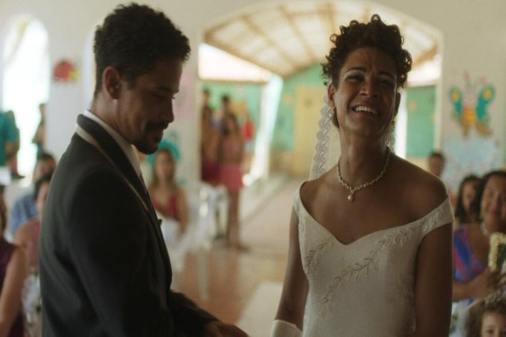 &#8220;Paloma&#8221; acompanha uma agricultora transexual que enfrenta preconceitos enquanto sonha em se casar na igreja (Imagem: Reprodução Digital | Pandora Filmes)