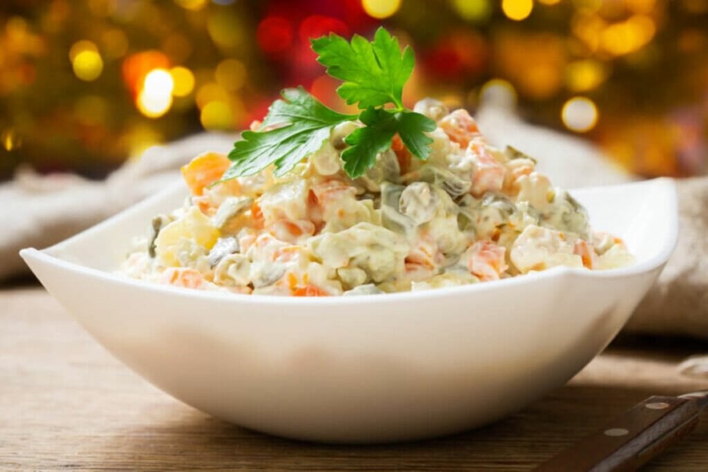 Salada de maionese (Imagem: Nitr | Shutterstock)