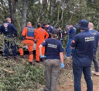 Imagem - 'Dói na alma a cena de três pessoas morrendo abraçadas', disse o delegado sobre balão que caiu em SC