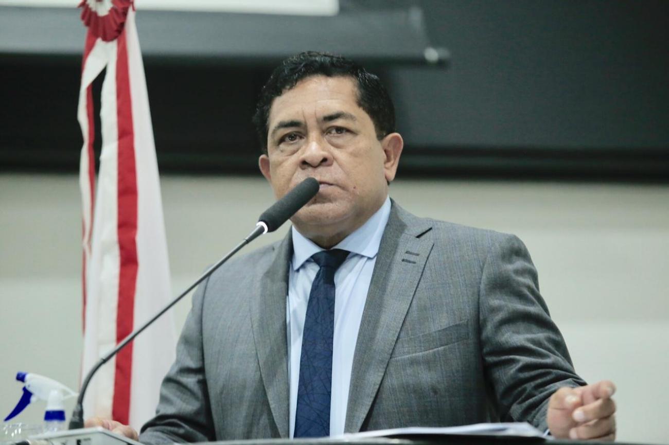 Deputado Carlos Bordalo (PT) apresentou o projeto de lei