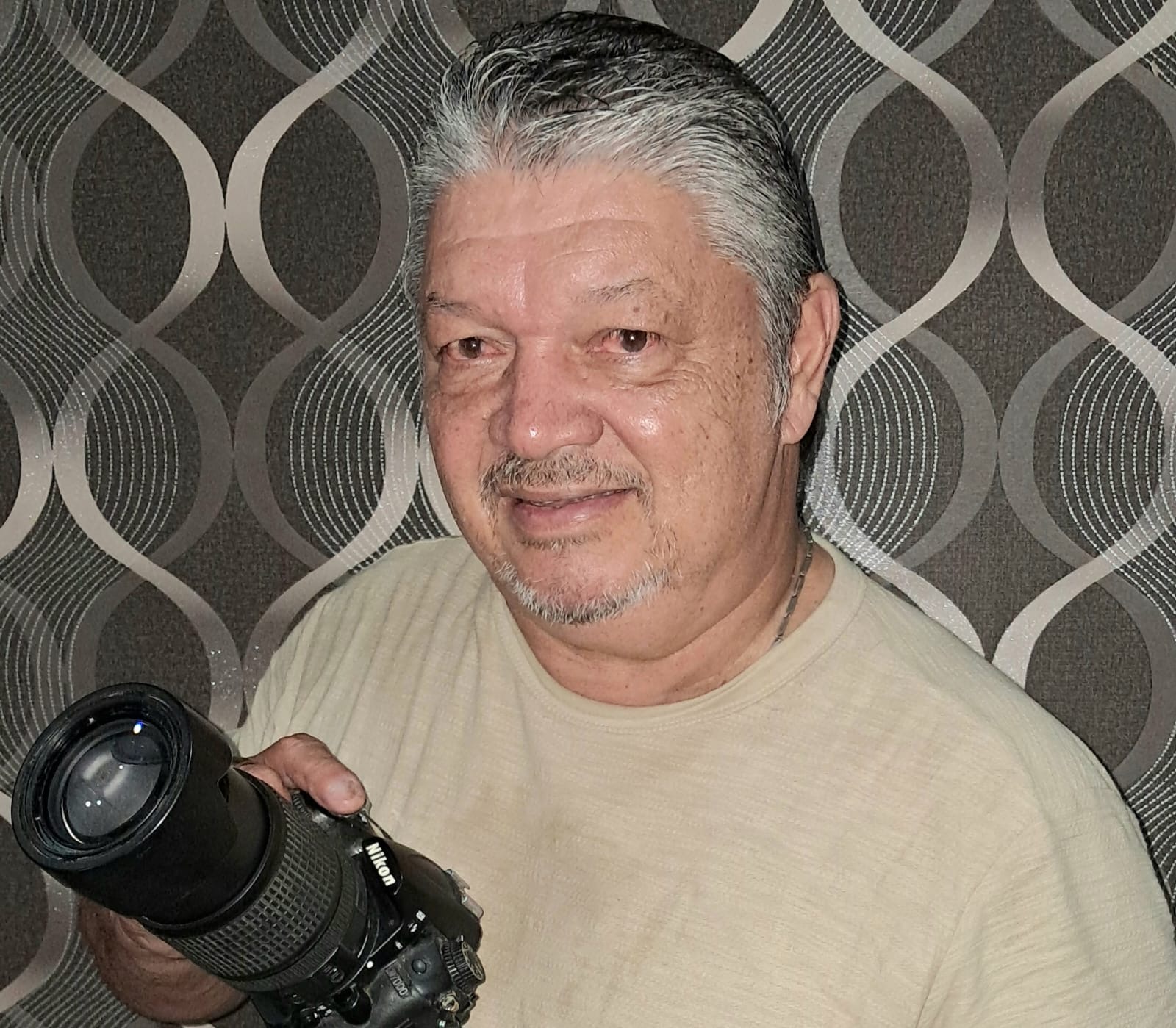 O repórter fotográfico Luís Bezerra foi o aniversariante desse sábado. Festejará a data nessa terça-feira, no Bistrô Bitita