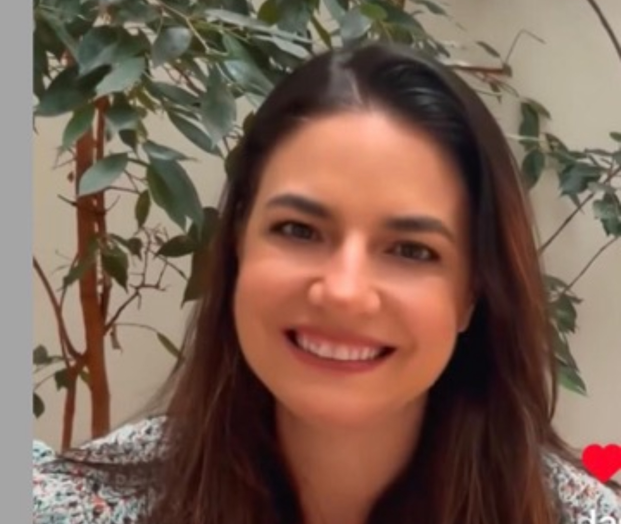 Paula Brasil Rocha sempre oferecendo cursos de artesanato, nas unidades da Arte&Costura