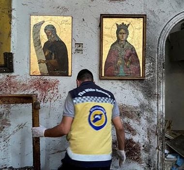 Imagem - Homem-bomba atinge igreja em Damasco e deixa dezenas de vítimas