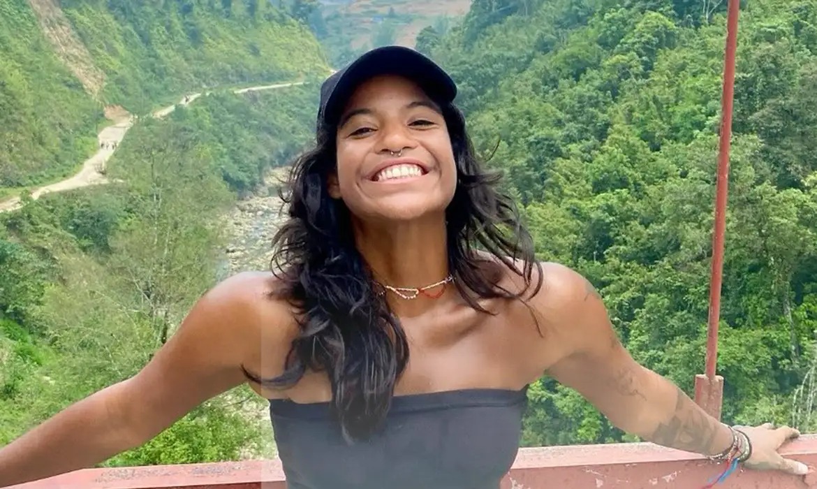 A brasileira Juliana Marins, de 26 anos, caiu durante uma trilha no vulcão Rinjani, na Indonésia.
