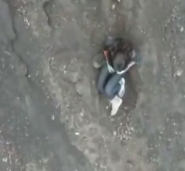 Imagem - Vídeo: imagens de drones mostram brasileira em parede de vulcão na Indonésia