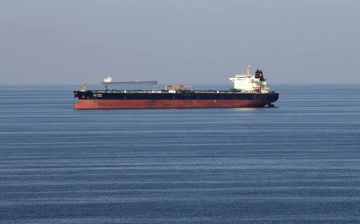 Por volta das 6h desta segunda, os preços do petróleo reagiram