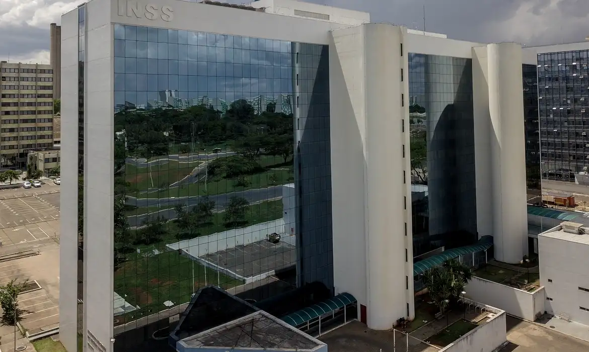 Imagem - INSS estima iniciar ressarcimento de aposentados no dia 24 de julho