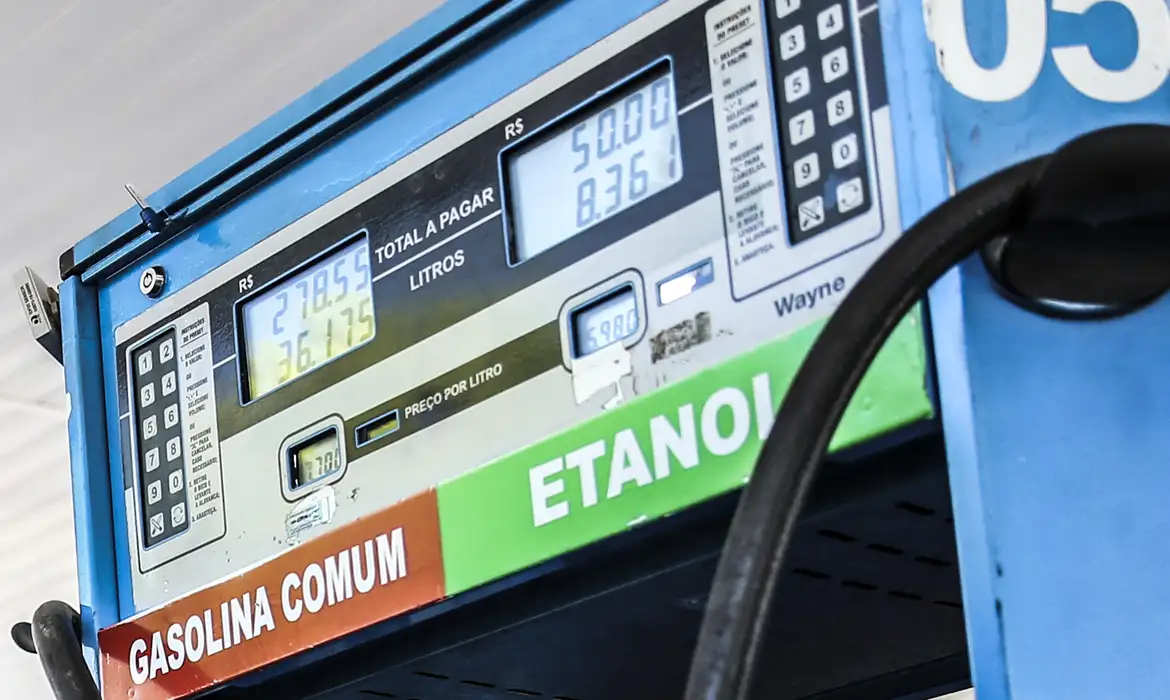 Imagem - Governo anuncia aumento do etanol na gasolina para 30%