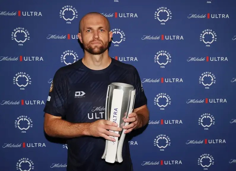 Imagem - Zagueiro-professor do Auckland City emociona ao marcar contra o Boca no Mundial de Clubes