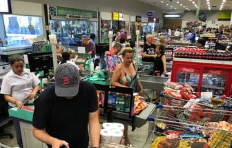 Com mais dinheiro no bolso, brasileiros aumentam consumo em maio, aponta Abras