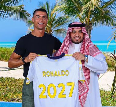 Imagem - Cristiano Ronaldo renova com Al-Nassr até 2027 e segue na corrida pelo milésimo gol