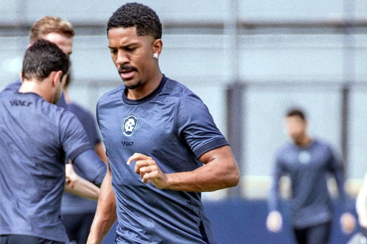  Matheus Davó briga pela titularidade no ataque do Leão