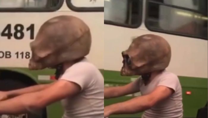 Imagem - Motoqueiro Fantasma: motociclista é flagrado com capacete no formato de caveira