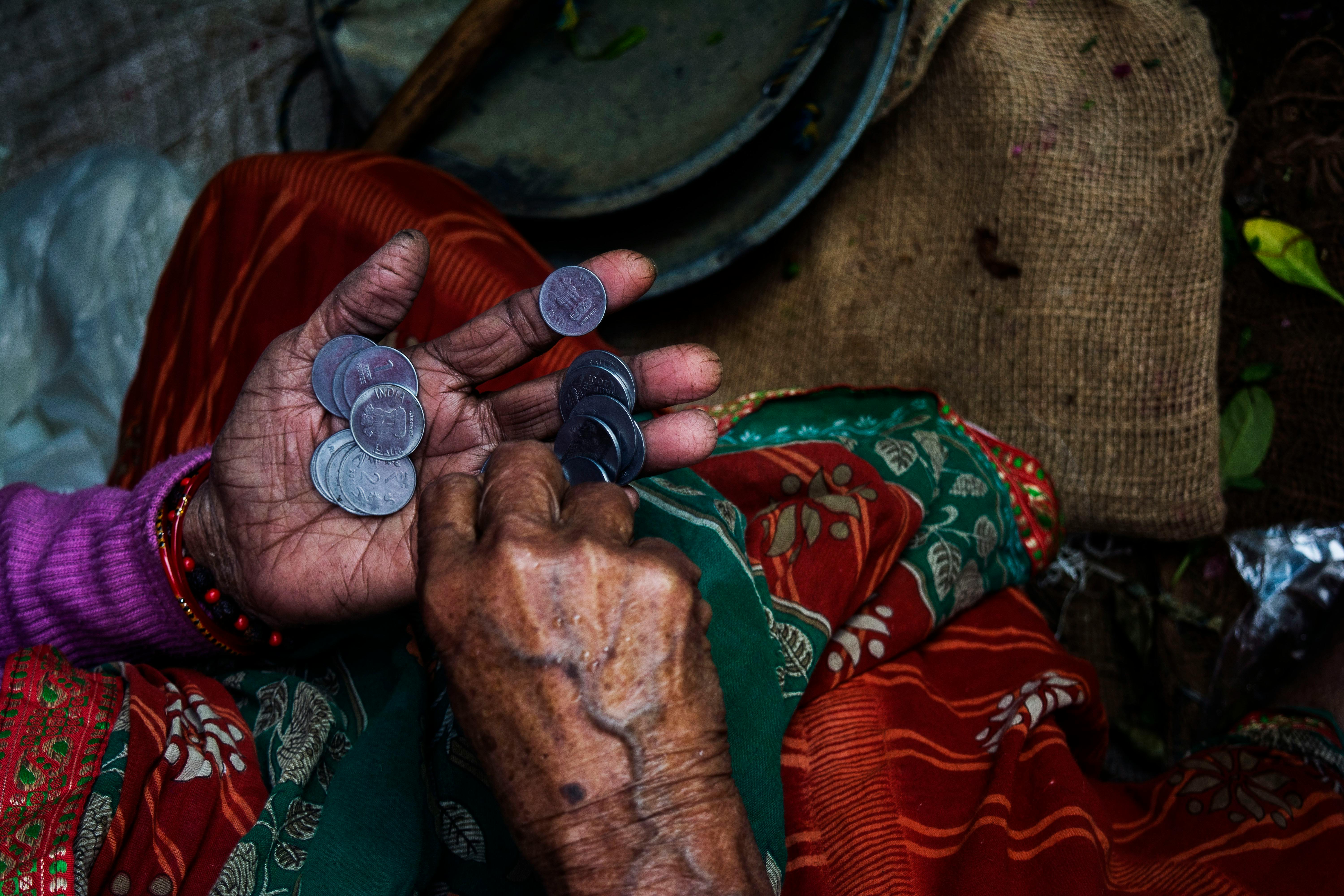 Riqueza de 1% do mundo em dez anos, acabaria com a pobreza por 22 anos.