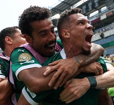 Imagem - Palmeiras destrava jogo tenso com golaço de Paulinho, elimina Botafogo e avança no Mundial