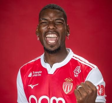 Imagem - Pogba chora ao assinar com o AS Monaco e sela retorno após suspensão por doping; assista